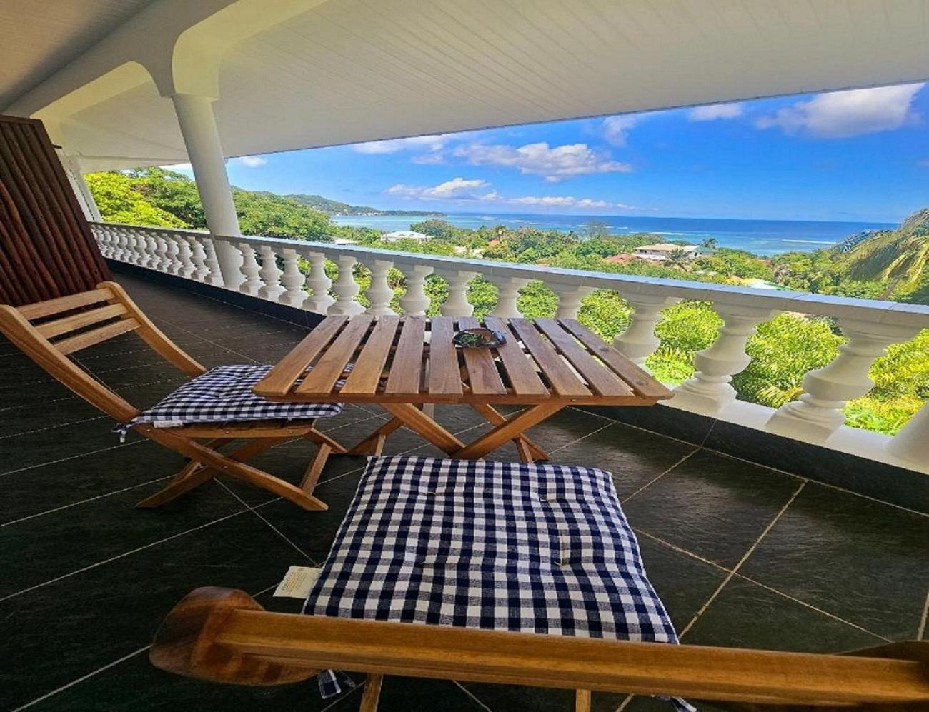 Au Cap Au Lever Du Soleil Guest House Sea View מראה חיצוני תמונה